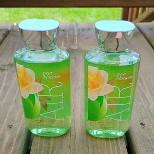 Set Of 2 Bath & Body Works Pear Blossom Air Shea & Vit E Shower Gel 10 Fl.Oz